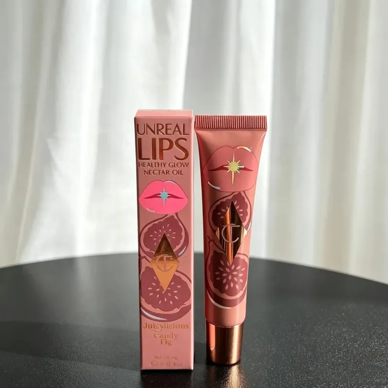 Charlotte Tilbury Lipgloss, feuchtigkeitsspendend, feuchtigkeitsspendend, seidig, Peeling, langanhaltend, kaschierend, Alltagskosmetik, mit Verpackung