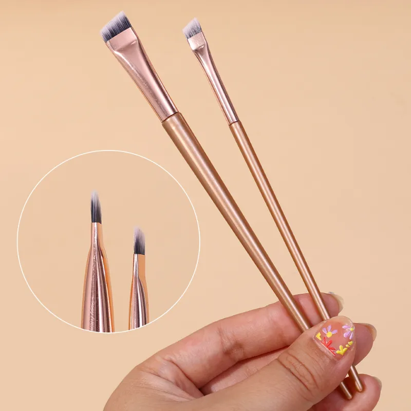 Berus Celak Kening Profesional Bilah Bersudut Lembut Nipis Contouring Kening Pelapik Mata Berus Makeup Mata Wanita Alat Solekan — image 3