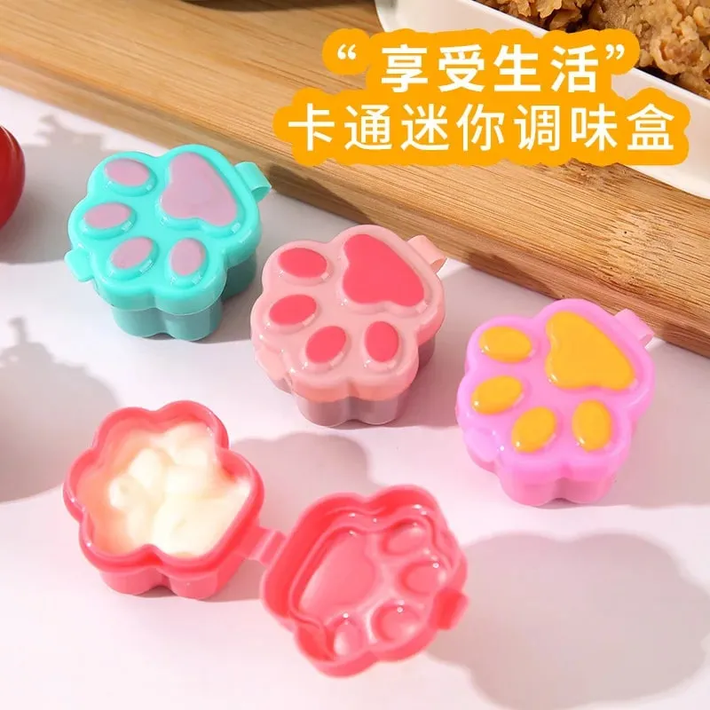 4pcs Mini Lunch Bento Soy Sauce Box Cute Design Plastic Portable Sauce Jars Condiment Dispenser Mini Salad Tomato Sauce Bottle — image 2