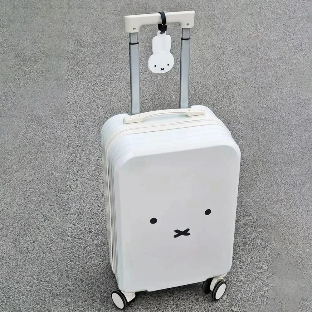 Kawaii Miffy น่ารักสัมภาระการ์ตูนกระต่ายยางซิลิโคนสไตล์เรียบง่ายตรวจสอบกระเป๋าเดินทางป้องกันการสูญเสียบัตรของขวัญสาว — image 5