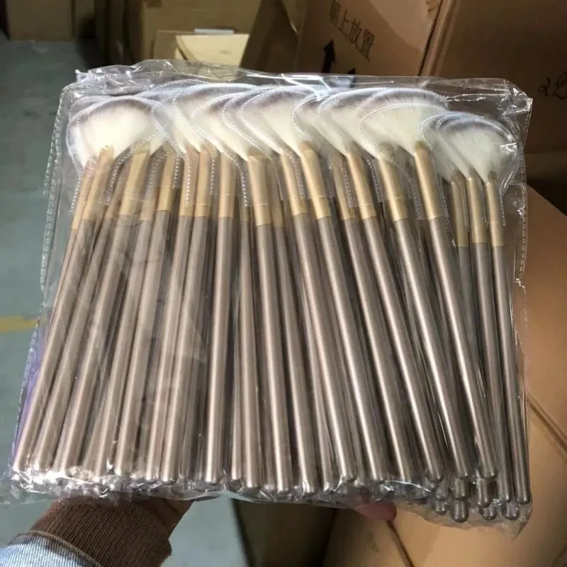 10/20/50PCS Berus Serbaguna Berbentuk Kipas Penyerlah Lembut Pemerah Pipi Kontur Loose Powder Berus Topeng Muka Berus Alat Kecantikan
