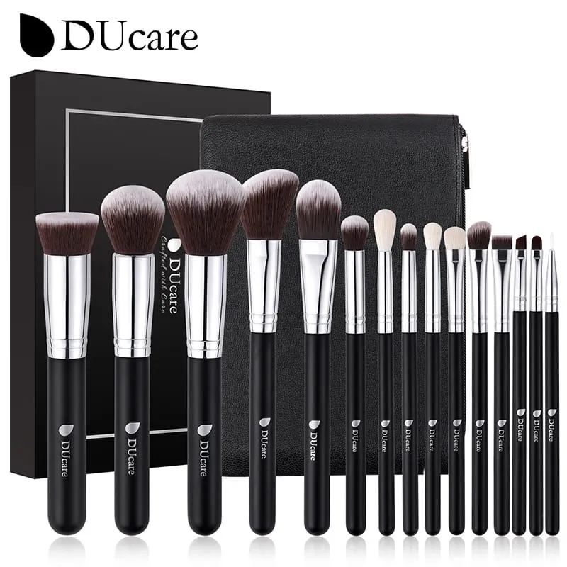 Sada profesionálních štětců na make-up DUcare 15-32 ks Sada štětců na make-up Syntetický podkladový pudr štětec s rozjasňovačem očních stínů