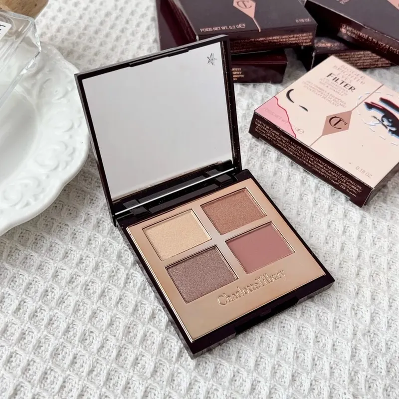 Charlotte Tilbury Luxury Eyeshadow Palette Satin-matte Shimmer and Metallic Finishes Easy-to-use 4-shade CT Eyeshadow Palette — image 12