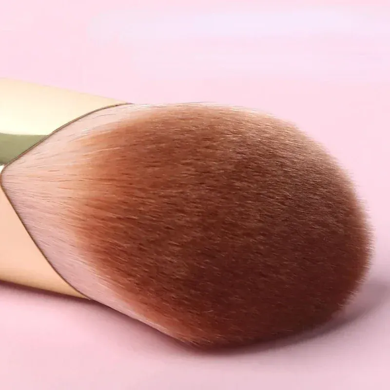 1/2 Buah Kuas Foundation Kepala Miring Kuas Concealer Wajah Krim Cair Bubuk Kuas Rias Kontur Wajah Alat Kecantikan — image 5