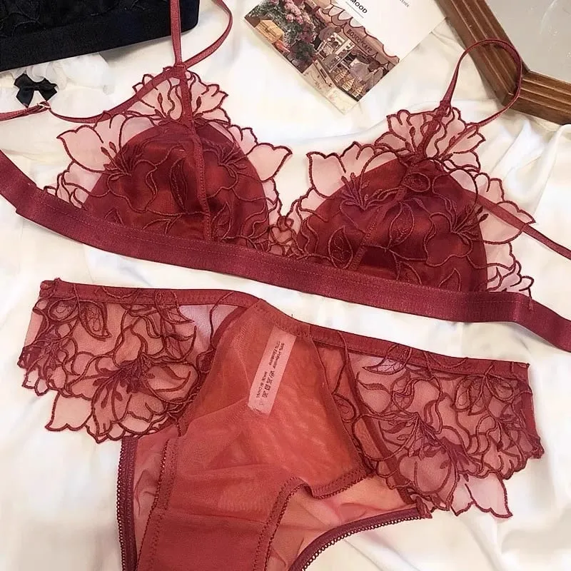 French Embroidery Lace Bralette Wireless Triangle Cup Bra for Women Elegant Underwear Set Thin Straps Small Chest Cover MOYISU — image 9