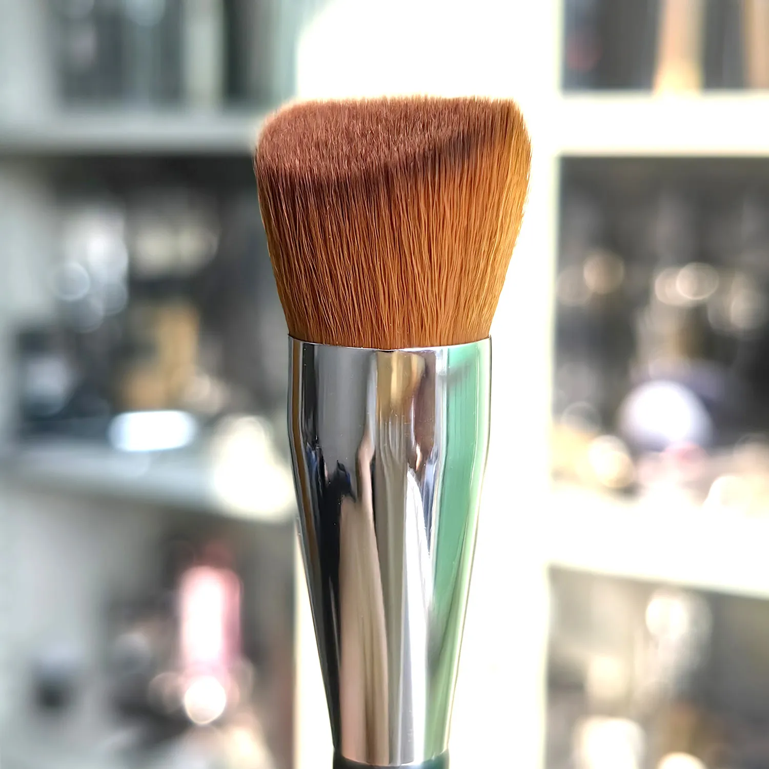Pennello Kabuki Pennello professionale per trucco viso Fondotinta in polvere Blush Bronzer Primer Base Pennelli per cosmetici Strumento di bellezza — image 5