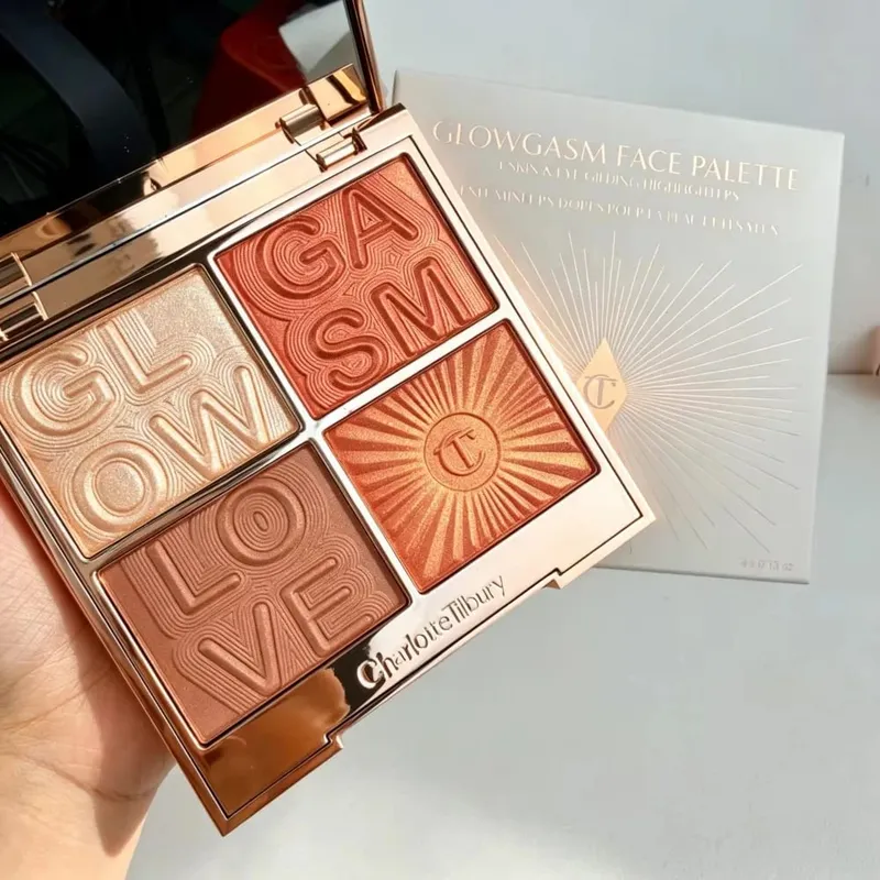 Charlotte Tilbury Spray Fissante 16H Impermeabile Bacchetta Contorna e Leggera Sfumabile Costruibile e Ombretto da 12 vaschette Intensamente Pigmentato — image 11