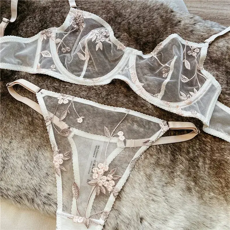 Ensemble de lingerie à armatures de soutien soutien-gorge et slip en maille transparente dentelle brodée sexy ultra fine demi-tasse anti-affaissement cadeau de date pour elle
