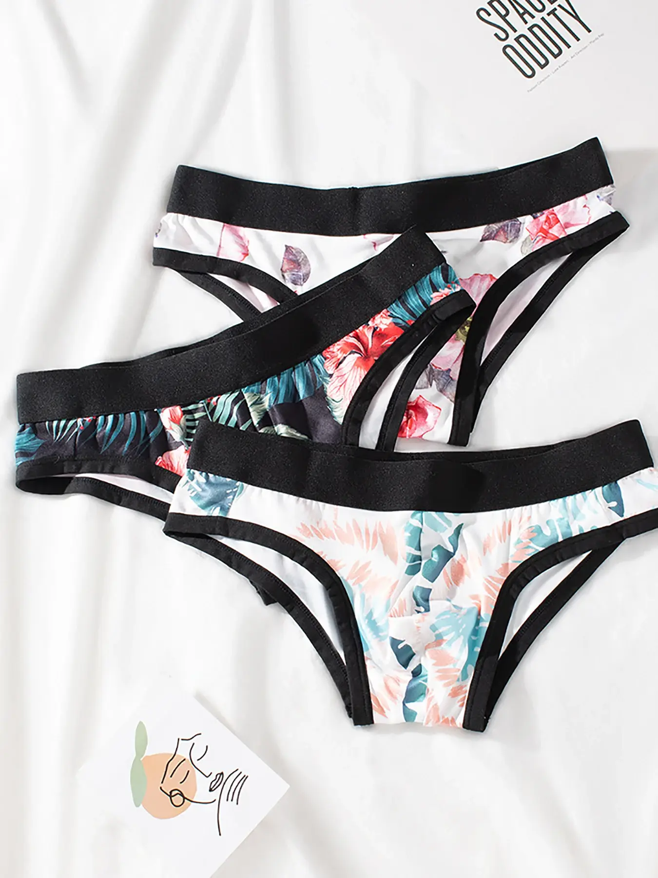 3PCS Men's Underwear Trend Printed Ice Silk Men's Triangle Briefs New Fashion Printed Triangle Briefs Comfortable Briefs