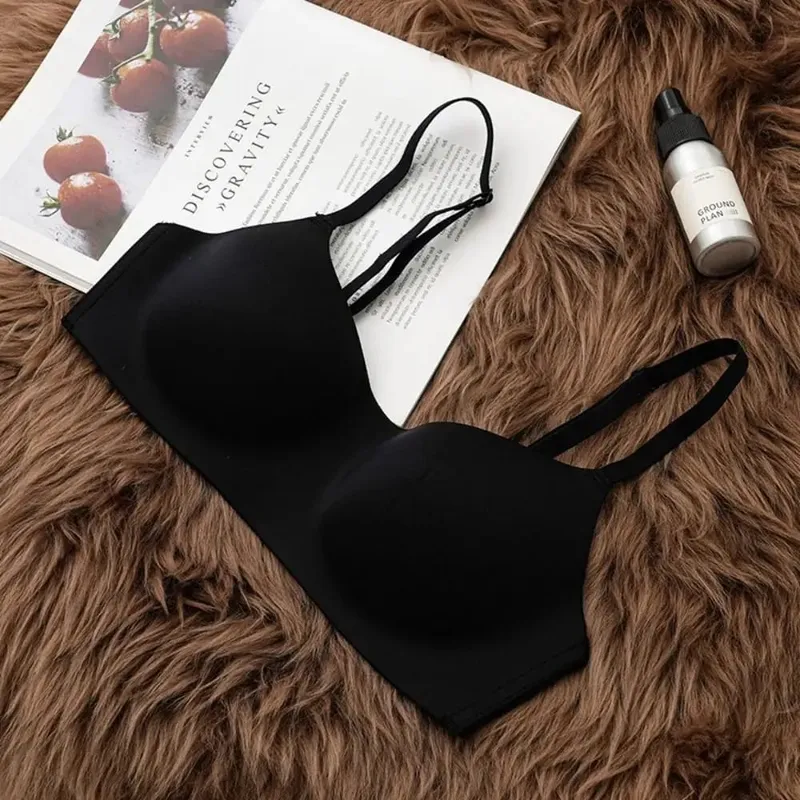 Soft Comfort Trådlös BH Tunn Cup Elastiskt Material Push Up BH Elastisk Samlad Design Sömlös BH Underkläder Skönhet — image 8