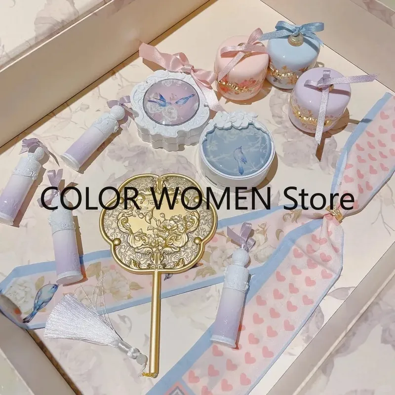 Flower Knows Flower God Magnolia Geschenkbox-Make-up-Set — image 5