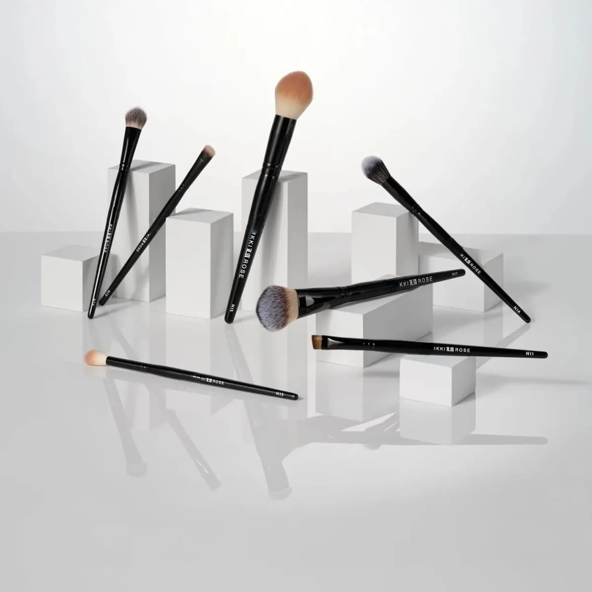 BKNikki Pro Artist ชุดแปรงแต่งหน้า 7 ชิ้น Professional Face Powder Blush อายแชโดว์ Brow Liner แปรงเครื่องสำอาง — image 2