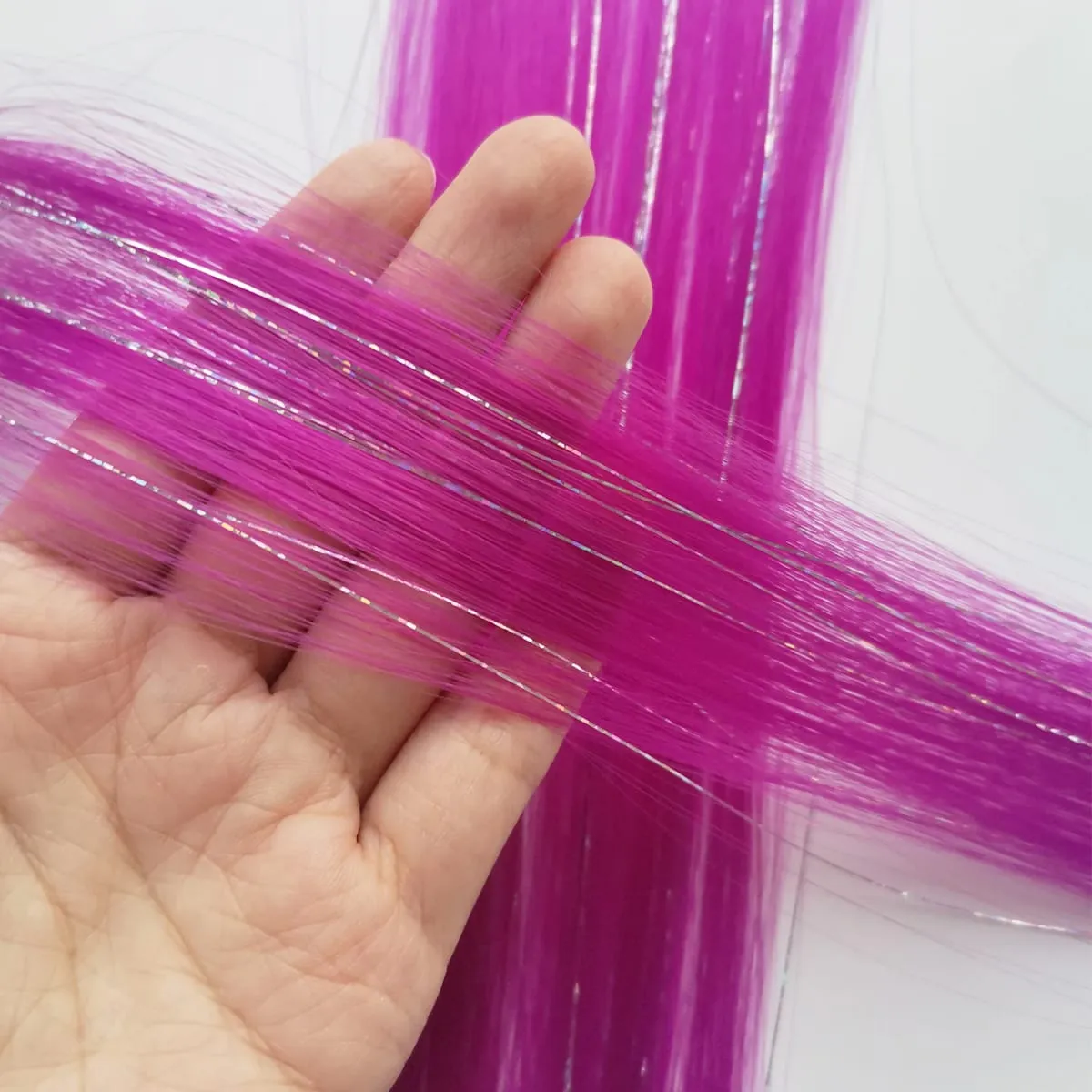 Clip nelle estensioni dei capelli rosa Orpelli misti d'argento Parrucchino sintetico arcobaleno Festività per feste per donne e ragazze — image 16