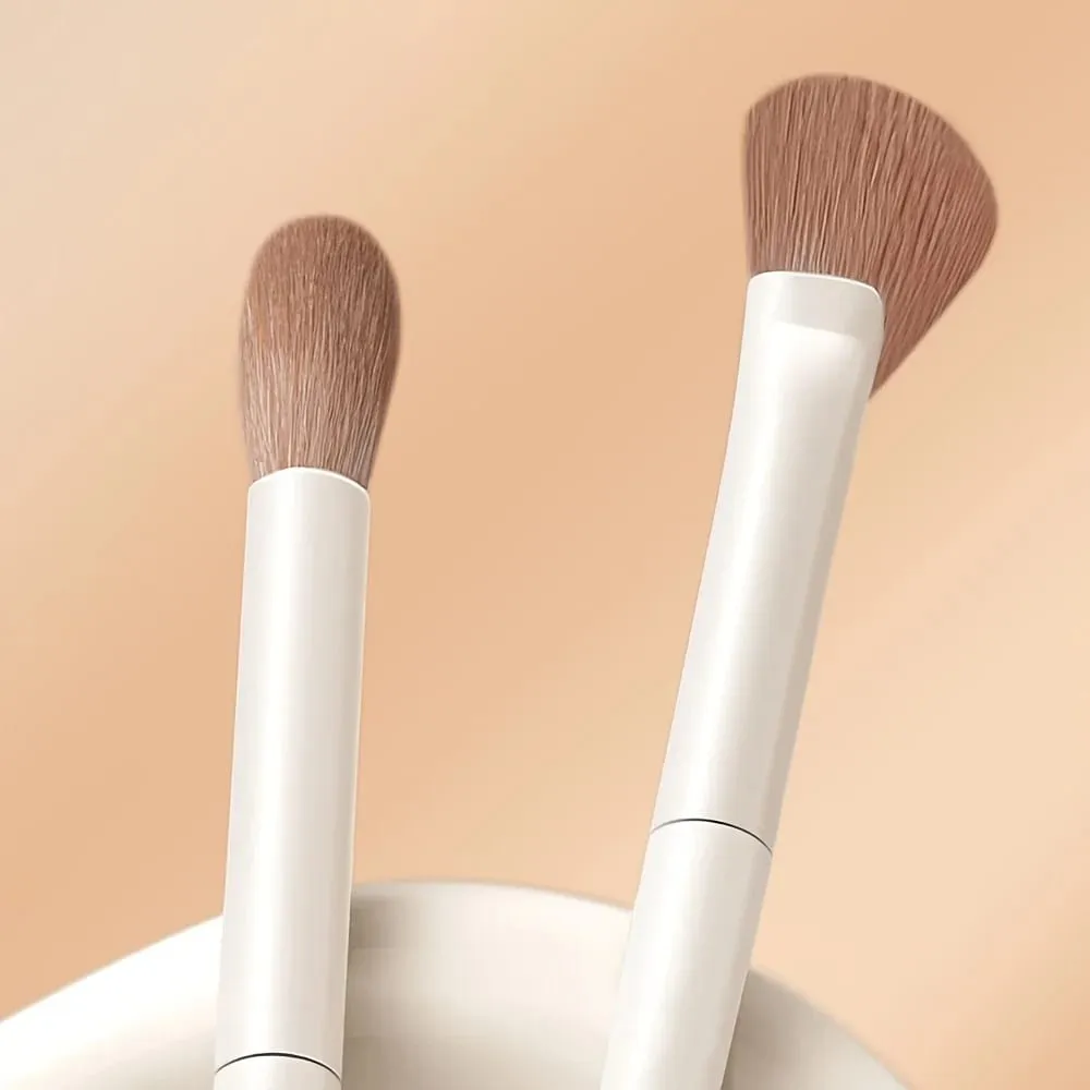 Set di pennelli per trucco professionale da 12 pezzi con pennelli Kabuki e setole in nylon - Kit completo adatto per fondotinta e fard — image 4
