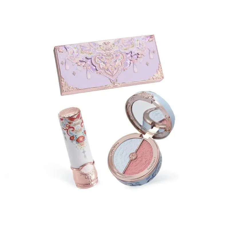 Makeup-sæt Flower Knows Butterfly Cloud Collar Collection Makeup-gavesæt inkluderer øjenskygge Blush-læbestift Vegan & Cruelty-Free — image 2