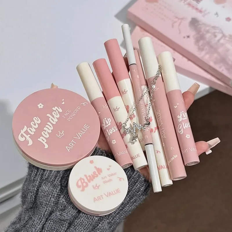 Makeup Set ART VALUE obsahuje 4 glazury na rty 1 lisovaný pudr 1 tvářenku 1 tužku na oči 1 tužku na obočí 1 kosmetiku s řasenkou na krk — image 5