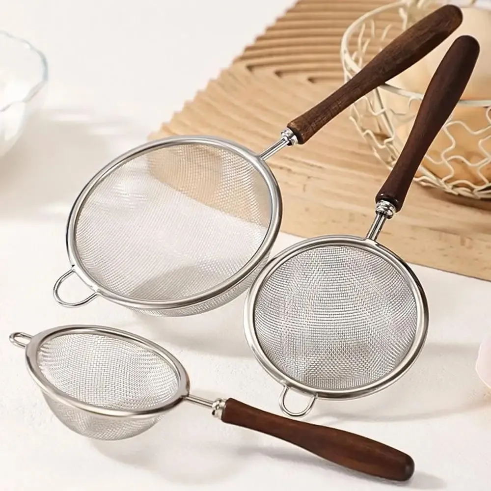 1 cucchiaio per filtro a rete in acciaio inossidabile con manico in legno, cucchiaio per filtro per farina, cucina domestica, filtro per alimenti fritti, strumento per la cottura dell'olio — image 9