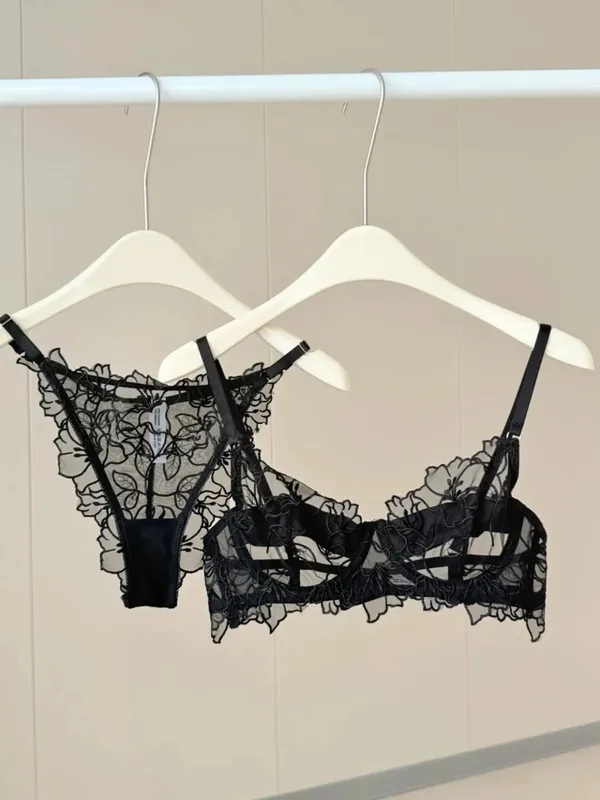 Romantická krajková sada spodního prádla z průhledné síťoviny, ultratenká měkká kostice pro zmenšení celého poprsí a push-up pro malá poprsí — image 2