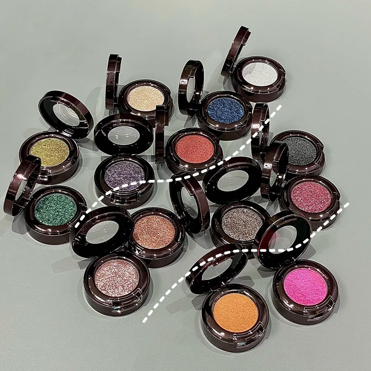 Metallic Glitter Black Blue Eyeshadow Ungu Hijau Metallic Highlighter Eyeshadow Diamond Tahan Lama Solek Mata Wanita Kosmetik — image 5