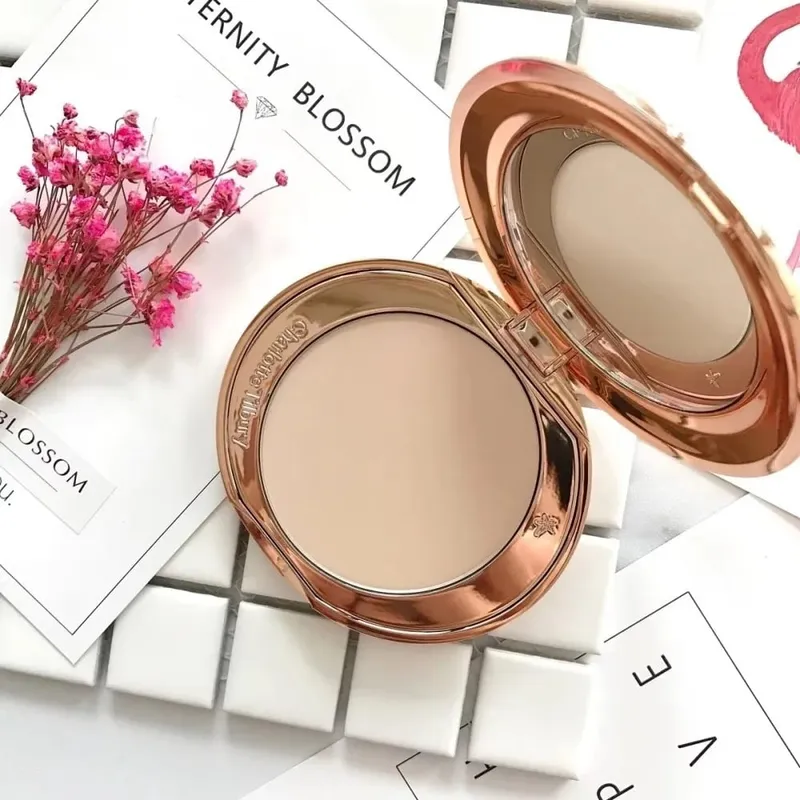 Charlotte Tilbury Set Pressed Powder Oil Control Matte High Gloss Face Repair Honey Powder Celebrity Make-up-Produkte der gleichen Marke — image 5