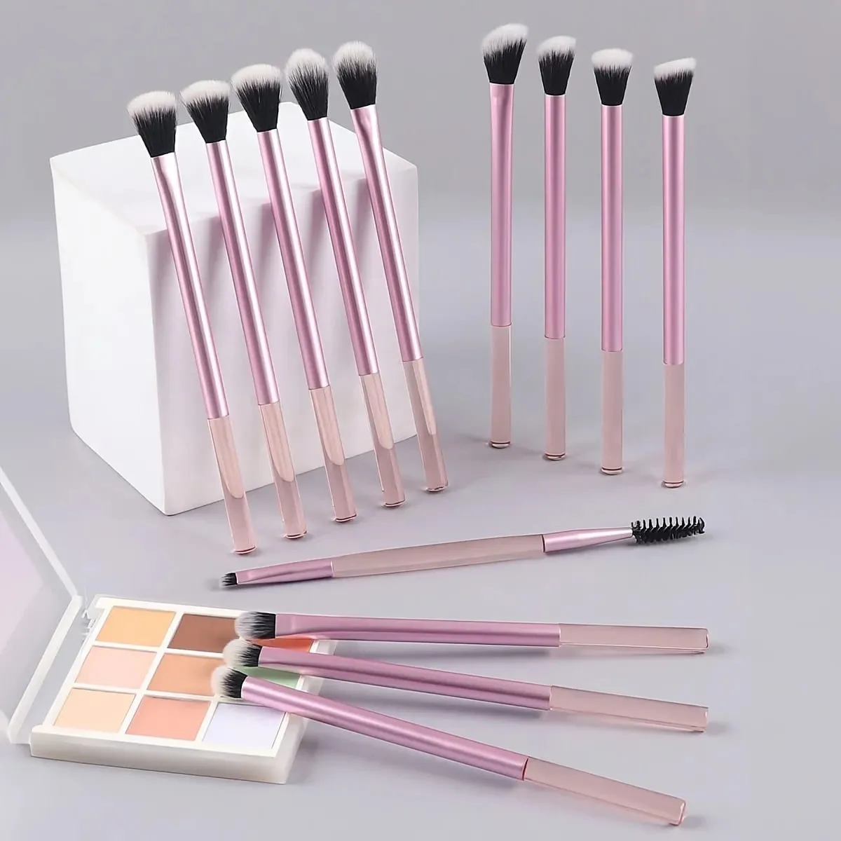 13 buah Set Kuas Rias Profesional Kuas Wajah & Mata Lembut untuk Foundation Concealer Pencampur dan Penyorot Eyeshadow