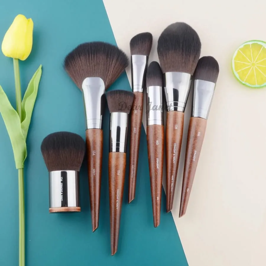 ไม้ธรรมชาติ 1 ชิ้นแปรงแต่งหน้ารายละเอียดอายแชโดว์ Make up kit คอนซีลเลอร์ Smudge Highlighter Eyebrow Eye Brow แปรงลูกกลิ้ง — image 5
