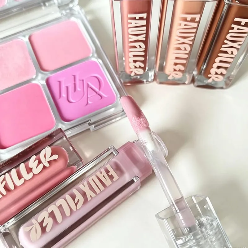 Populaire lipgloss is glad en gemakkelijk aan te brengen Matte non-stick cuppoeder is fijne en langdurige make-up 4 kleuren Blusher-product — image 3