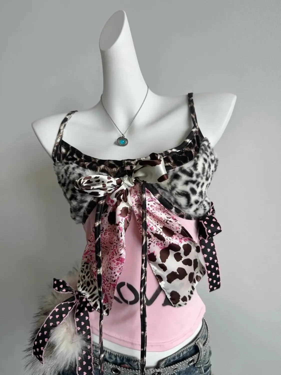 American Harajuku Hottie Camisole Subculture Leopard Patchwork Bow Halter Vest Y2K Aesthetic Letter Print Tanks Women's Slim Top — image 3