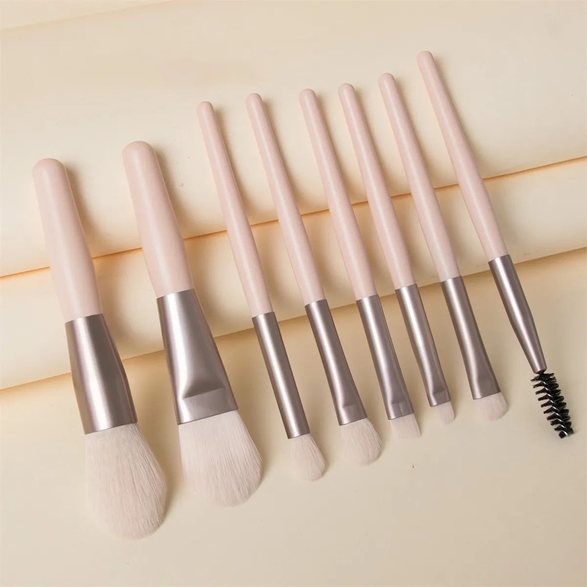 Sada jemných nadýchaných štětců na make-up pro kosmetiku Foundation Blush Powder Eyeshadow Kabuki Blending Makeup Brush Beauty Tool — image 3