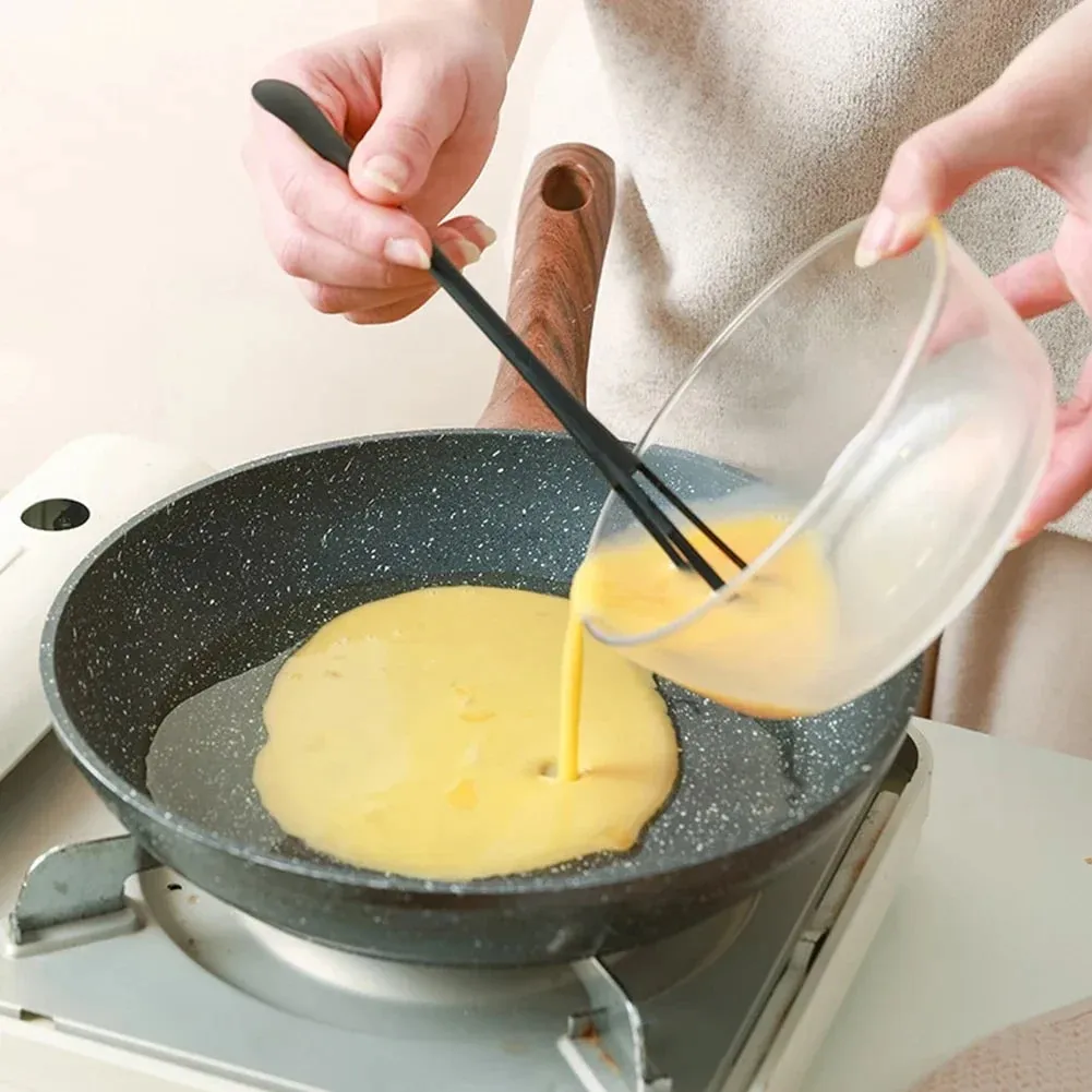 1 PC Æggepiskeris Plast Multifunktionel Mini Håndæg Pisker Køkkenredskab med teske Æggebageværktøj Fløderørestav — image 9
