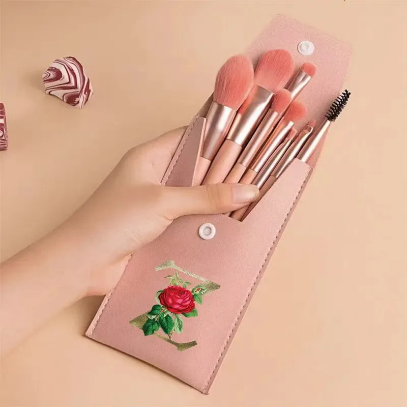 Juego de brochas de maquillaje para principiantes, brochas suaves y esponjosas para rostro y ojos con bolsa de PU, ideal para maquilladores, patrón de flores doradas — image 18