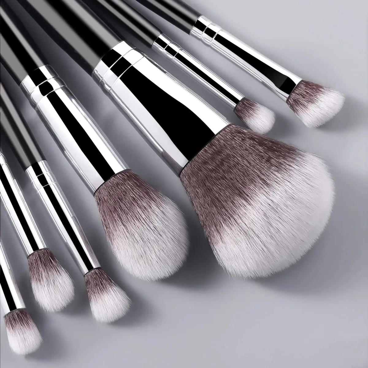 20Pcs Set Berus Mekap Bedak Foundation Blush Eyeshadow Berus Kening Alat Kosmetik dengan Beg Penyimpanan — image 3