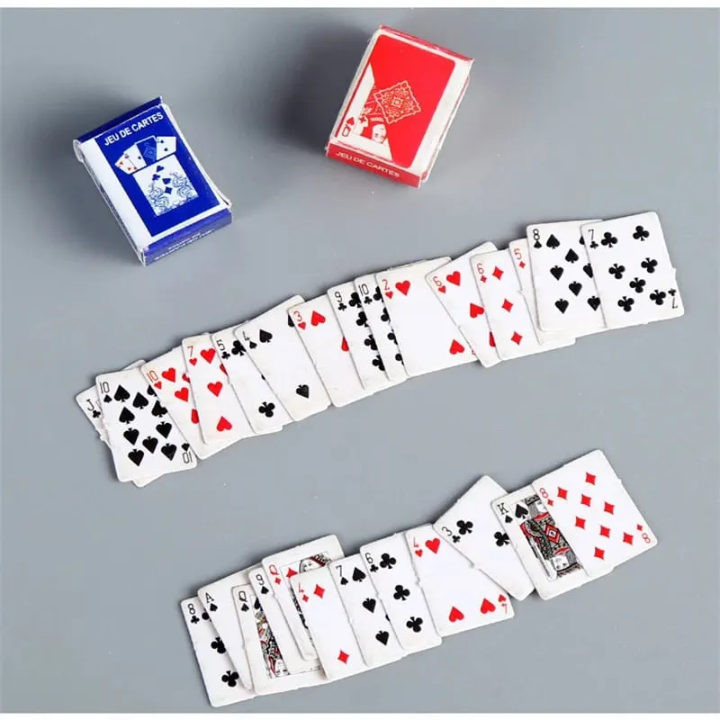 Bermain Poker Mini Kartu Menyenangkan Siswa Permainan Papan Penghilang Stres Mainan Kecil Bermain Poker Ujung Jari Kasual Mudah Dibawa — image 2