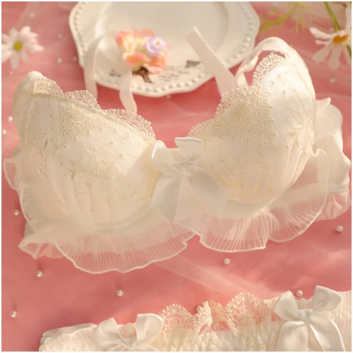 Embroidery thin section ruffled underwear girls sweet and lovely lingerie breifs sets three buckle gathered ladies bra set — image 4