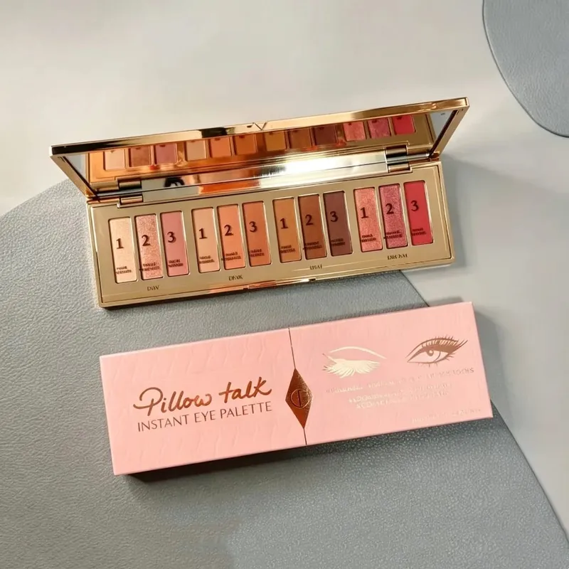 Charlotte Tilbury Spray Fissante 16H Impermeabile Bacchetta Contorna e Leggera Sfumabile Costruibile e Ombretto da 12 vaschette Intensamente Pigmentato — image 19