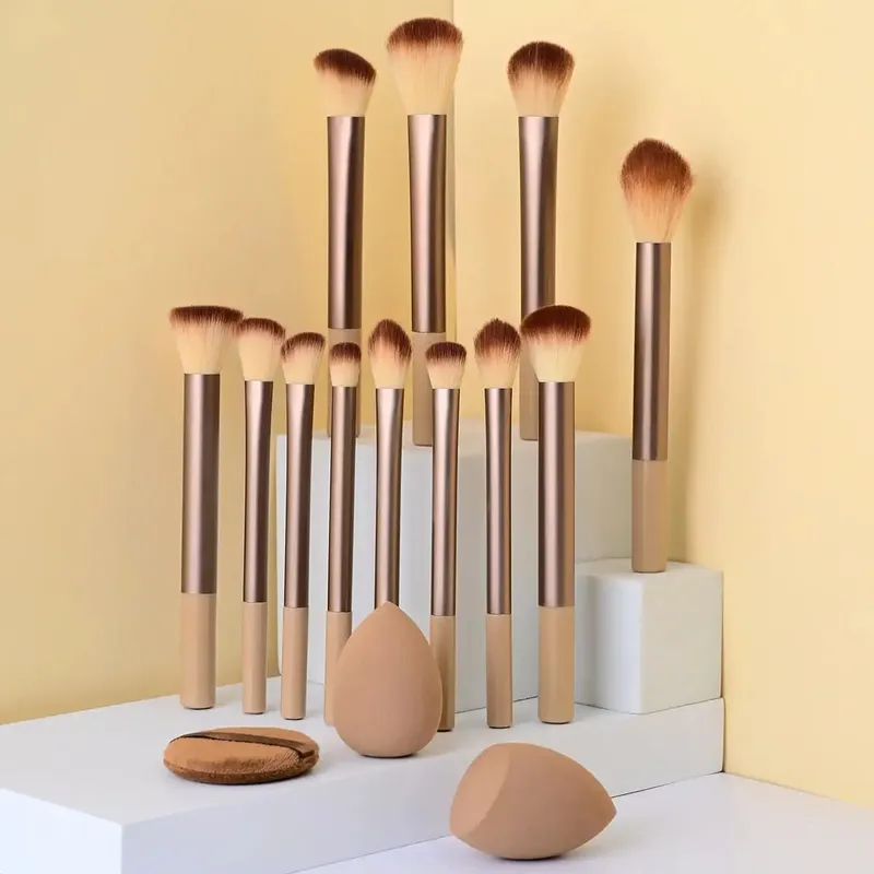 15Pcs 메이크업 브러쉬 세트 소프트 페이스 아이 코스메틱 브러쉬 뷰티 스펀지 파우더 퍼프 메이크업 도구 키트 완료 — image 10