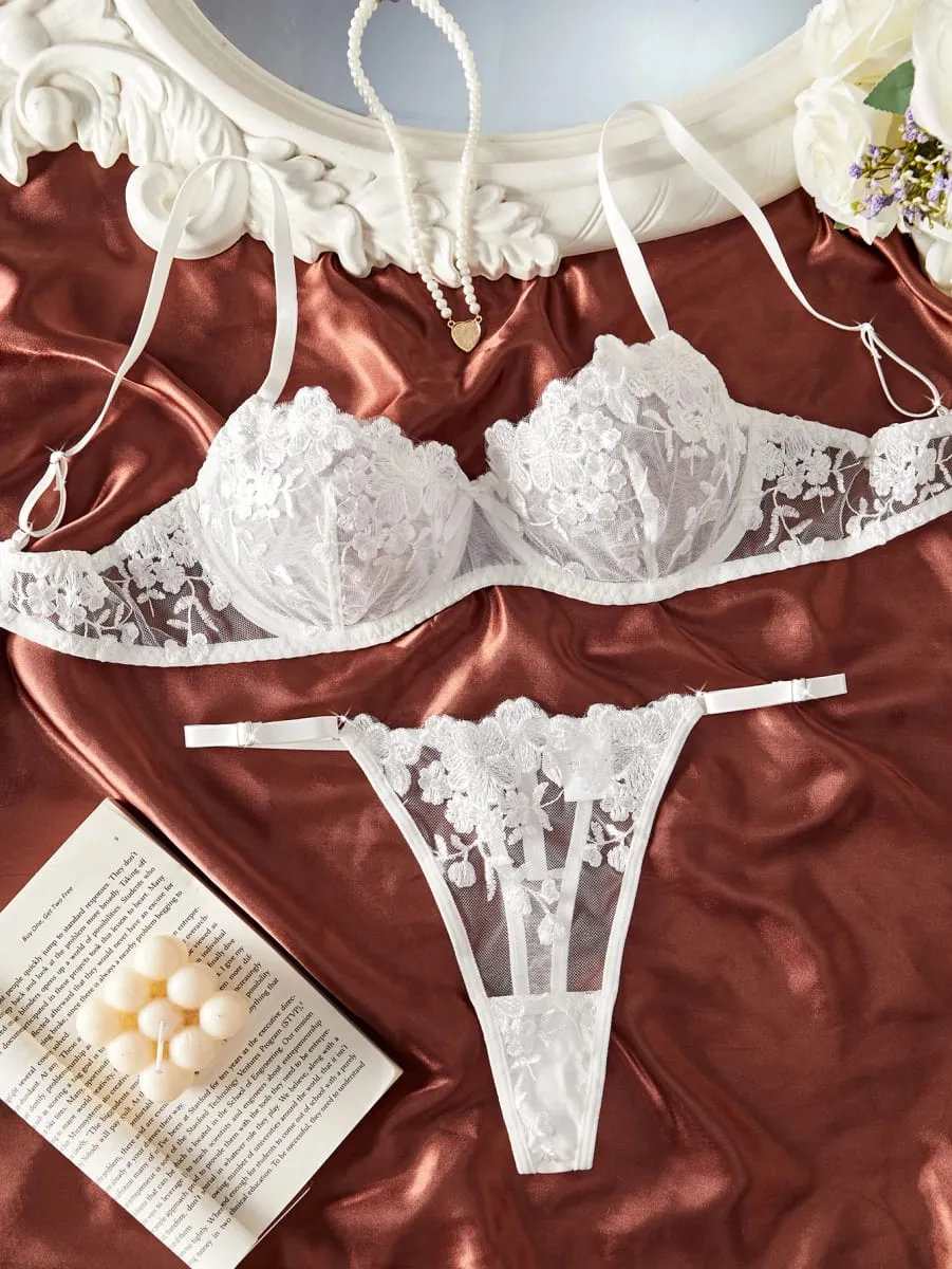 Set Pakaian Dalam Renda Bordir Putih Perancis Kombinasi Bra dan Celana Dalam Desain Feminin Elegan untuk Wanita