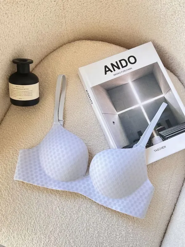Nahtlose, bequeme, atmungsaktive Push-Up-Dessous für Frauen, kleine Brüste, zeigen einen großen Anti-Durchhänger-BH — image 9