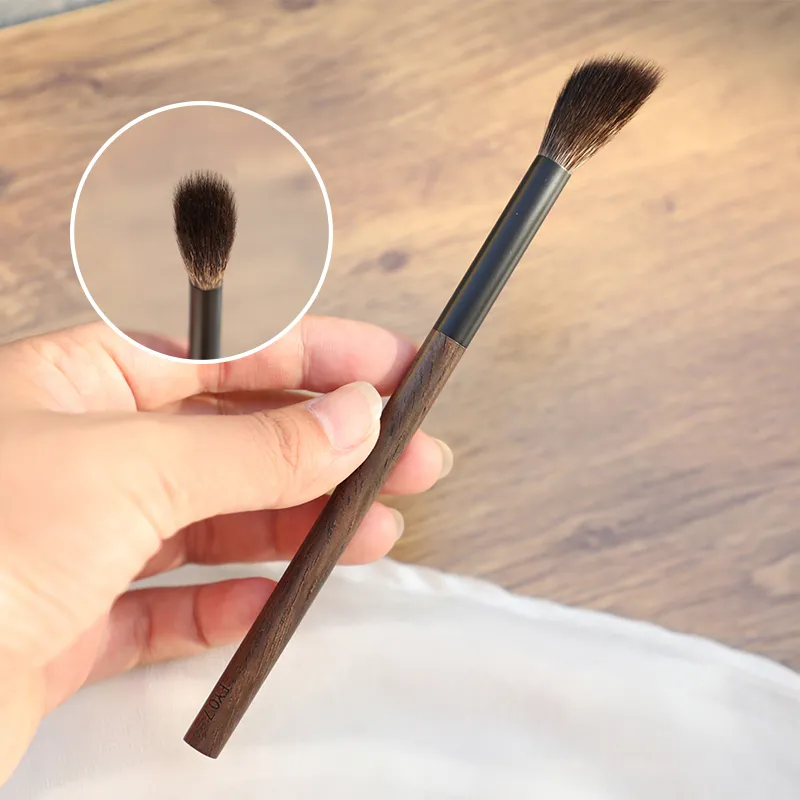 FY07 Profesionální ruční štětec na make-up Fluffy Blush Zvýrazňovač Štětec Jemné modré vlasy veverky Ebenové dřevěné štětce na make-up — image 2