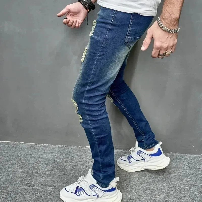 2024 ใหม่สไตล์ผู้ชายส่วนบุคคล Ripped สีทึบกางเกงยีนส์ Skinny ยืดเท้าเล็กๆ Streetwear รถจักรยานยนต์ DENIM กางเกงชาย — image 6