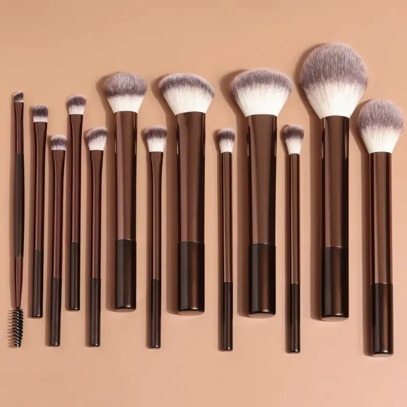 13dílná sada jemných nadýchaných štětců na make-up Make-up korektor s pudrovým pudrovým práškem na tváření obličejových stínů