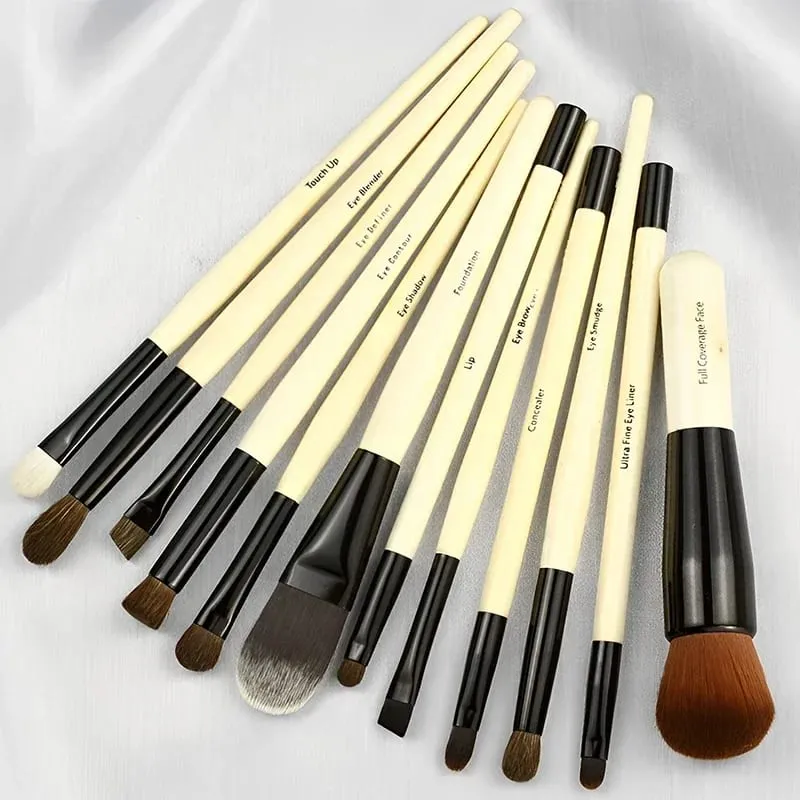 Professional แปรงแต่งหน้าสำหรับไม้กวาด Foundation Eye Liner Shadows Contour Lipgloss Eyehodaws แปรง косметика — image 1