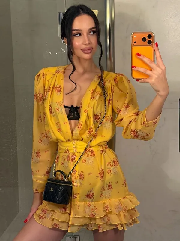 Printed Deep V-neck Short Puff Sleeves Dresses Lady Casual High Waisted Layered Ruffle Hem Mini Dress Spring Party Dating Gowns — image 8