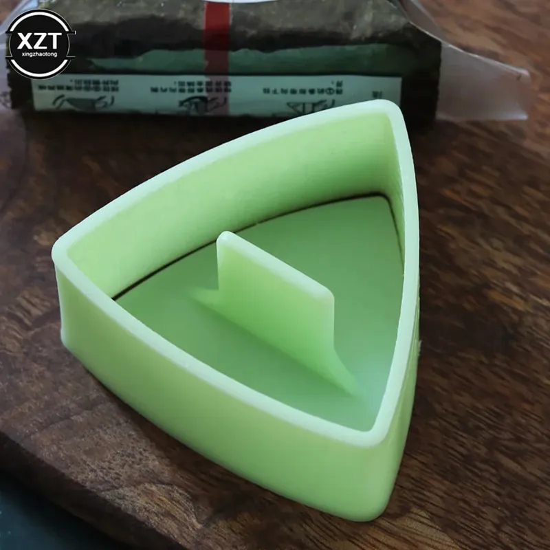 Creativ Acuan Sushi DIY Baharu Onigiri Rice Ball Tekan Makanan Segi Tiga Acuan Pembuat Sushi Kit Sushi Kit Dapur Jepun Aksesori Bento — image 4