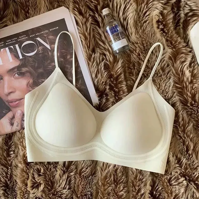 Intimo estivo sottile ultrasottile con tracolla sottile scintillante dalla pelle di ghiaccio per le donne senza segni e bellissimo reggiseno sulla schiena