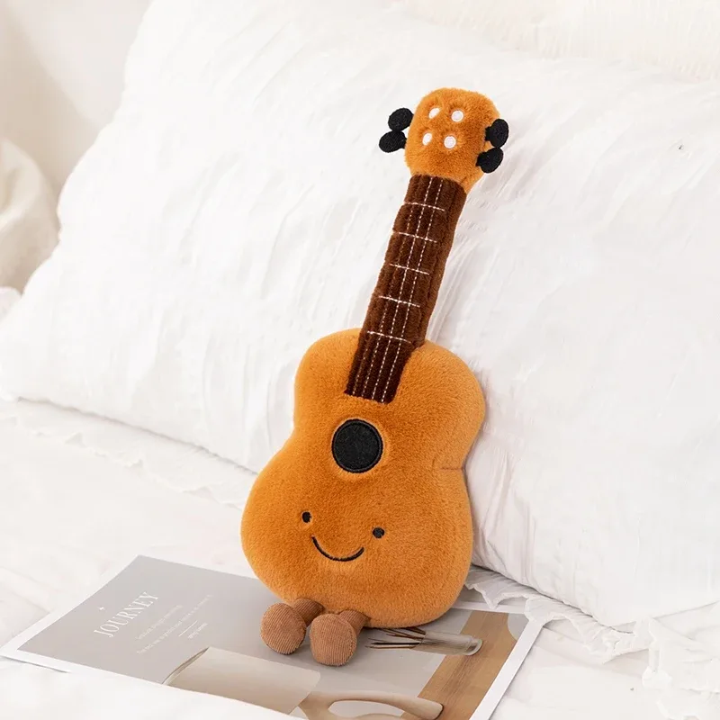 Alat Musik Humanoid Mainan Mewah Boneka Garpu Penyetelan Biola Gitar Tersenyum dengan Hadiah Properti Boneka Dekorasi Kaki