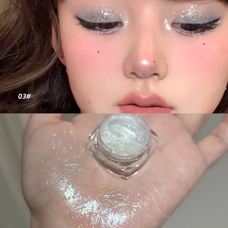 Fard à paupières unique – Finitions ultra scintillantes, mates soyeuses et nacrées lumineuses pour un maquillage quotidien audacieux et délicat des yeux. — image 6