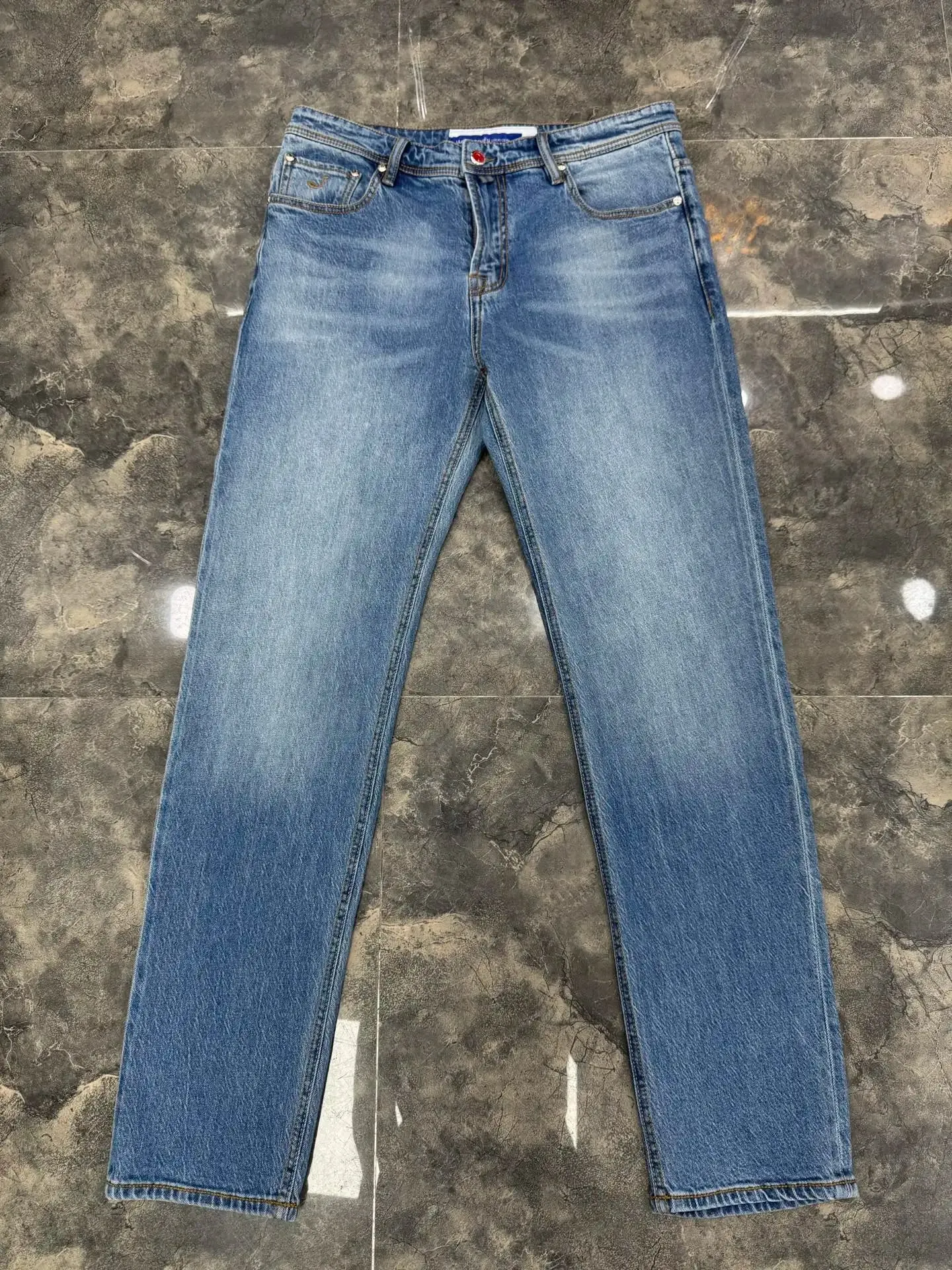 Jean fin en coton pour hommes, pantalon droit confortable avec broderie de qualité extérieure, grande taille 29-40, nouvelle collection printemps été 2026 — image 2