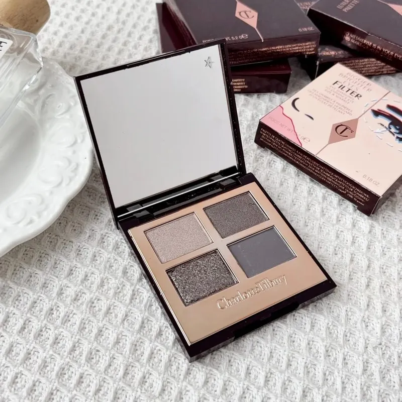 Charlotte Tilbury Luxury Eyeshadow Palette Satin-matte Shimmer and Metallic Finishes Easy-to-use 4-shade CT Eyeshadow Palette — image 9