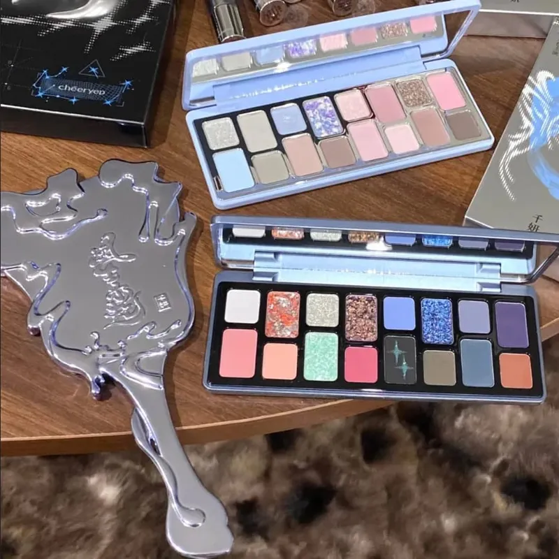 Cheeryep Σετ Μακιγιάζ Glitter Eye Shadow Palette Lip Stick Moisturize Lip Balm Mirror 6 τμχ Σετ Qianyan Kits για γυναίκες όλα σε ένα